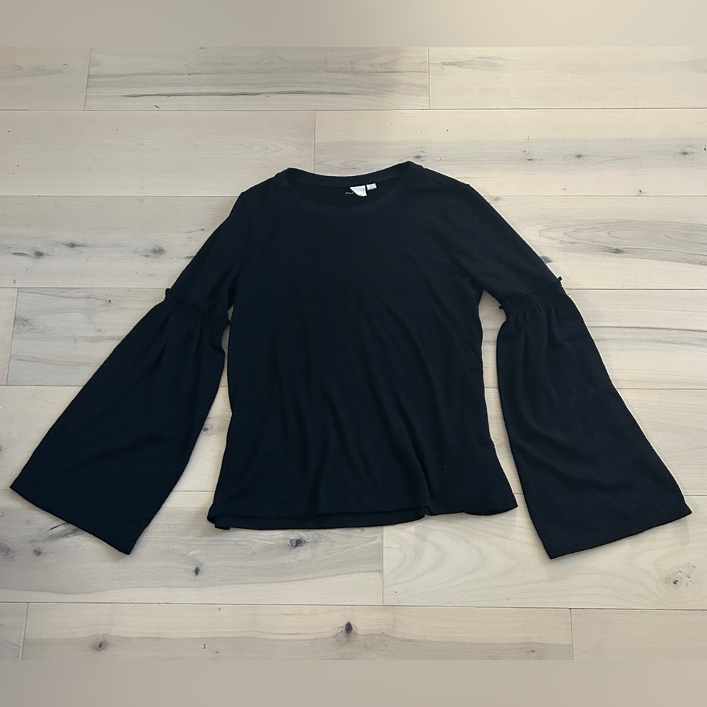 Gap Bell Sleeve Black Top Boho Size Small Soft Spun